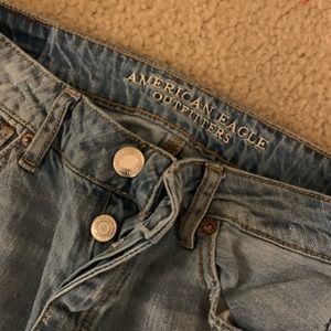 AE Tomgirl Ripped Jeans